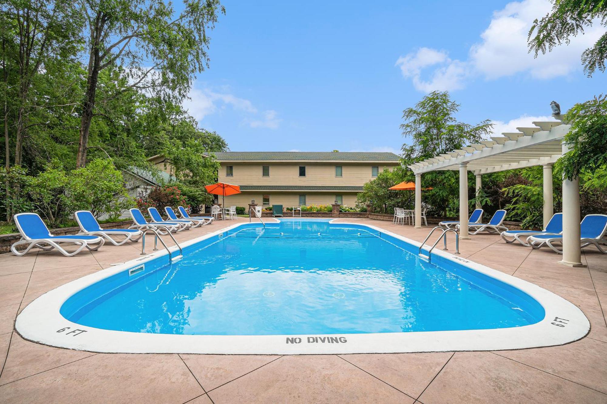 Howard Johnson By Wyndham